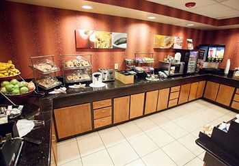 Fairfield And By Marriott Salem/hanes 3* Winston-Salem